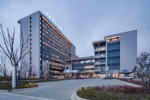 Gallery of Hefei BOE Hospital HKS 10